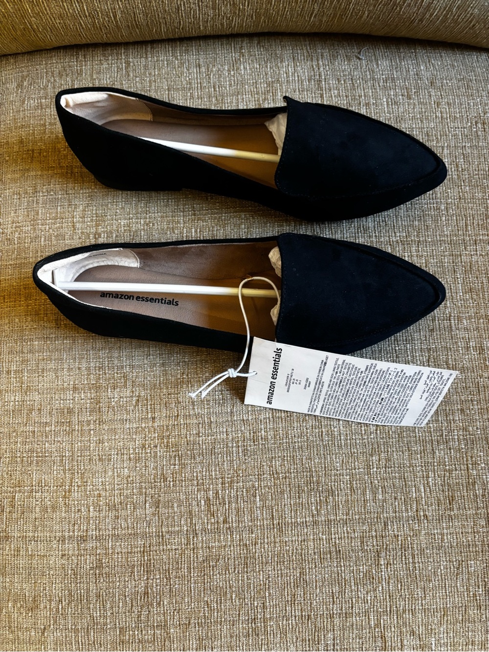New Amazon Essentials Black Pointed Toe Loafers - Women's size 8 - Picture 3 of 8